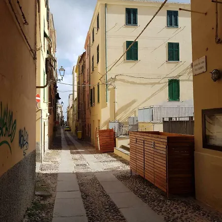 Il Piccolo Di Angelo * Альгеро